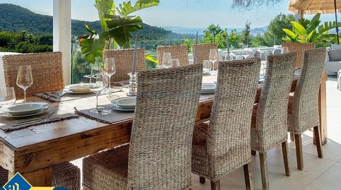 Villa con piscina, Islas Baleares, Ibiza. 4 habitaciones | 409 m² | 2,5 kilómetros al mar