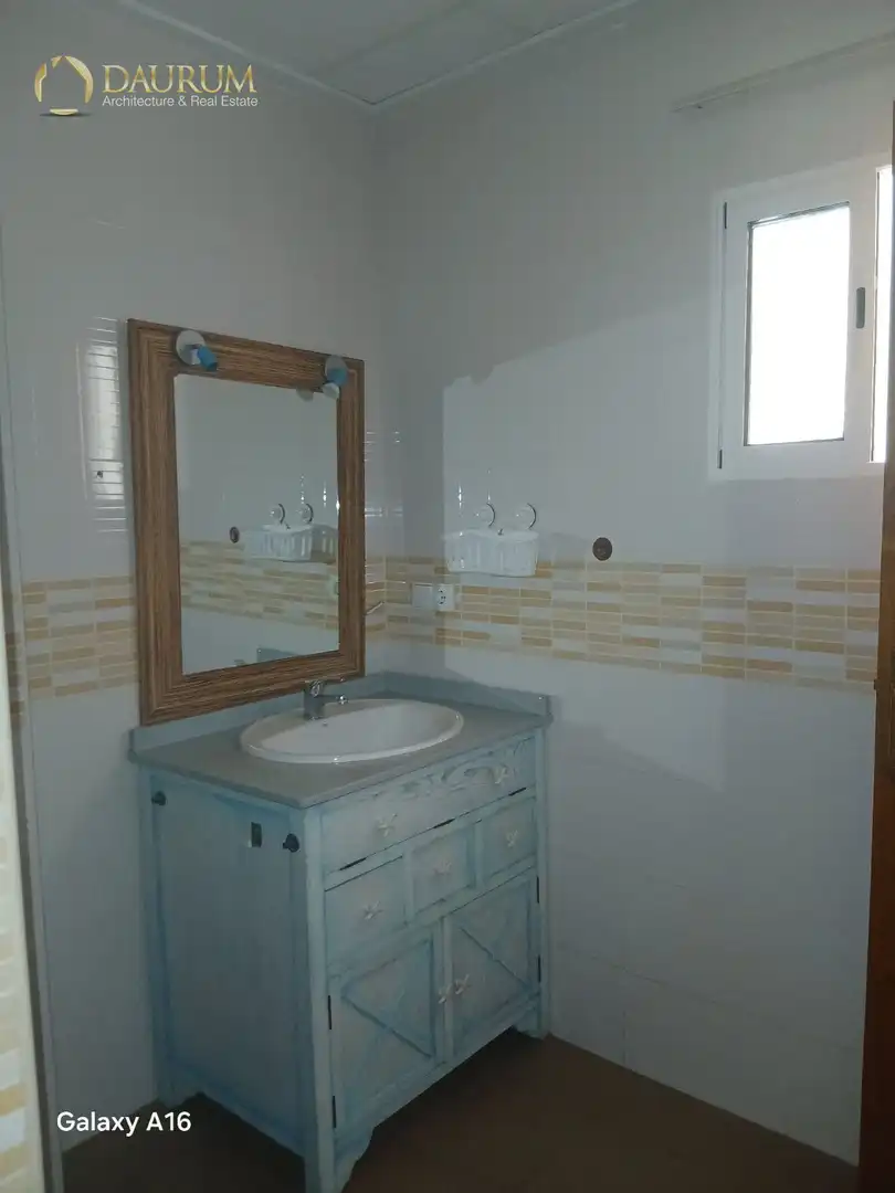 Bany de Casa o xalet en venda en Elche / Elx amb Aire condicionat, Terrassa i Traster