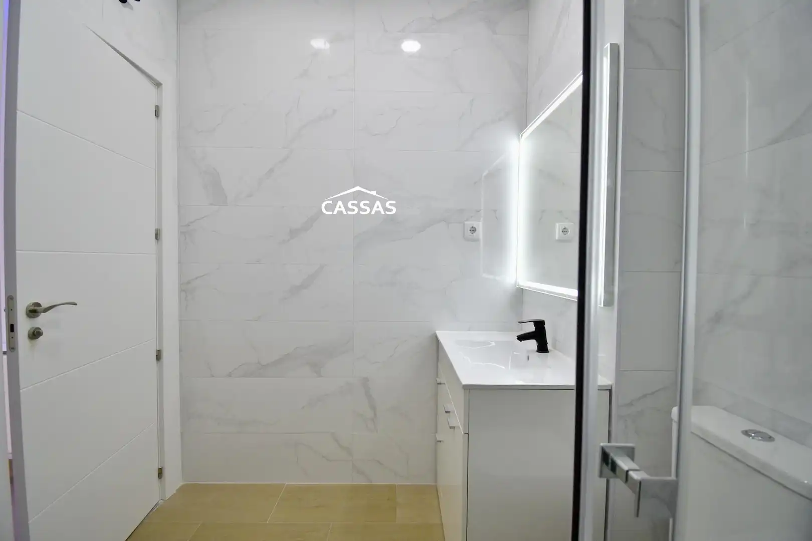 Bathroom of Flat for sale in Torrejón de Ardoz
