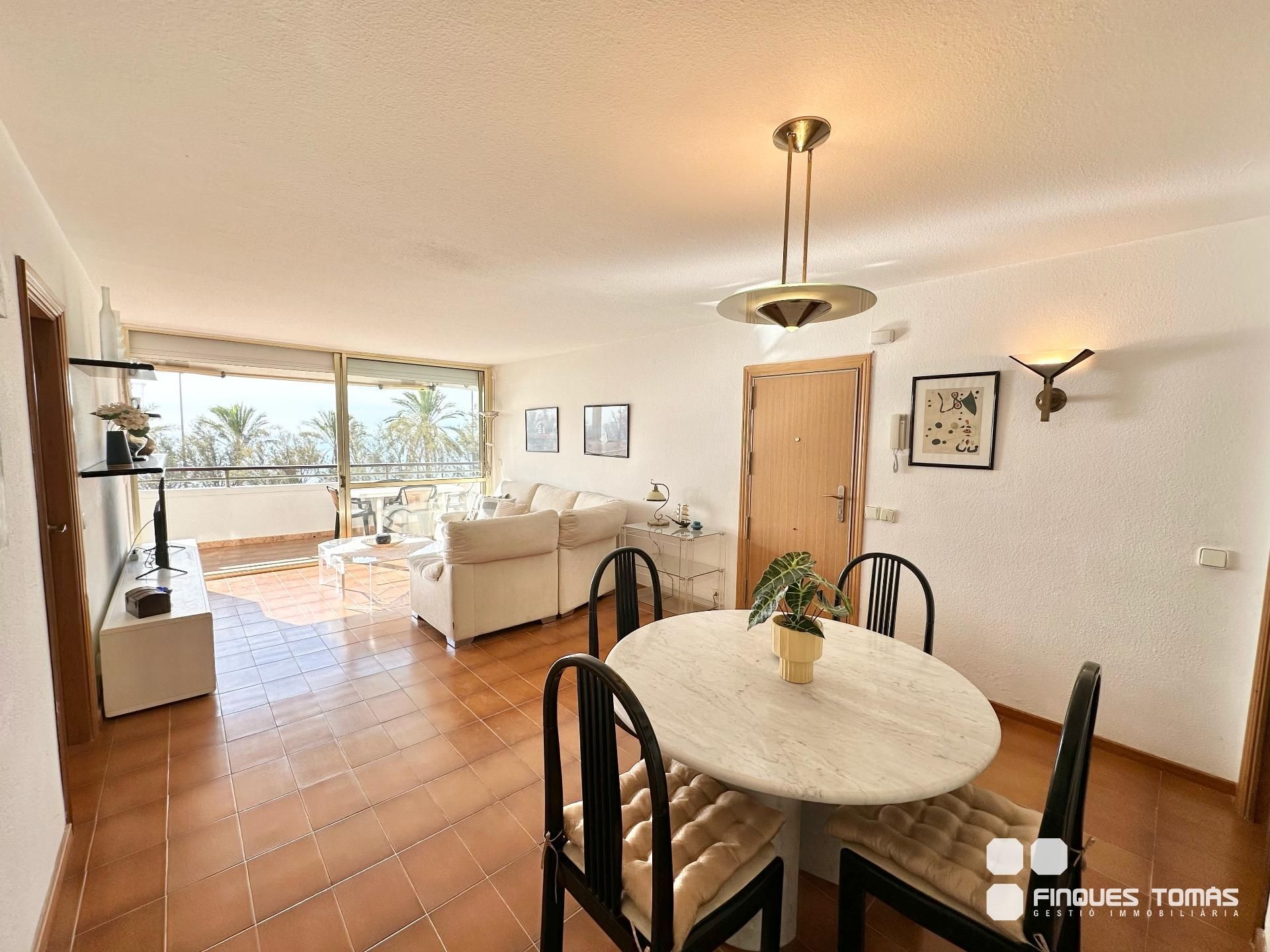 Sala d'estar de Pis en venda en Calafell amb Jardí privat, Terrassa i Traster