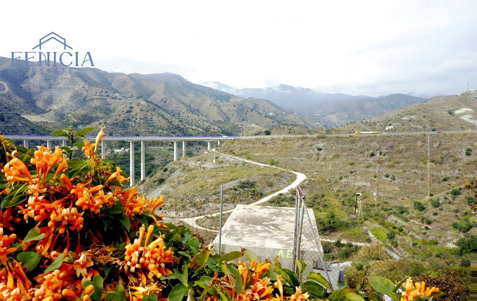 Vista exterior de Finca rústica en venta en Almuñécar con Aire acondicionado, Jardín privado y Terraza