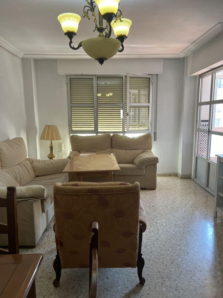 Living room of Flat to rent in  Sevilla Capital  with Furnished