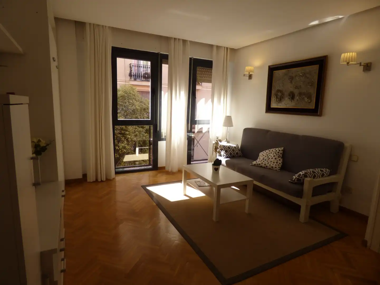 Living room of Flat for rent in Madrid  with Air Conditioner, Heating and Furnished