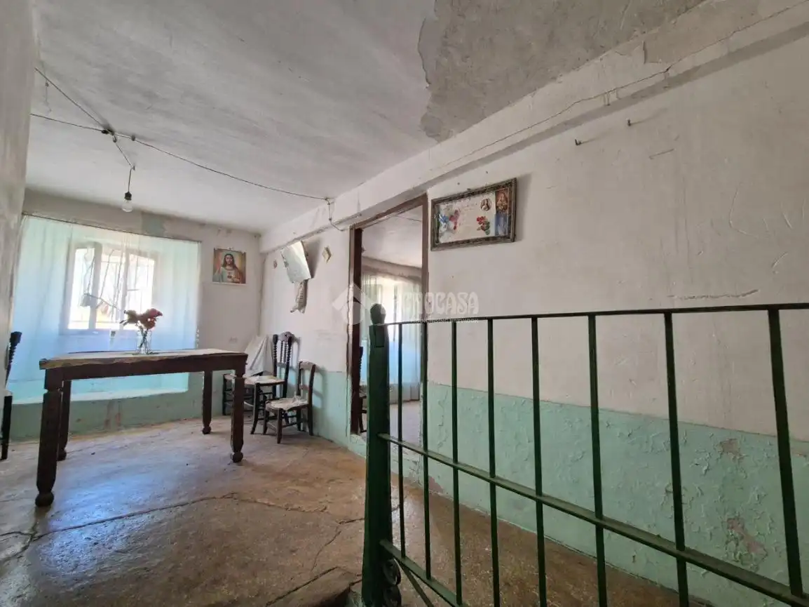 Casa adosada en venda en Sigüenza