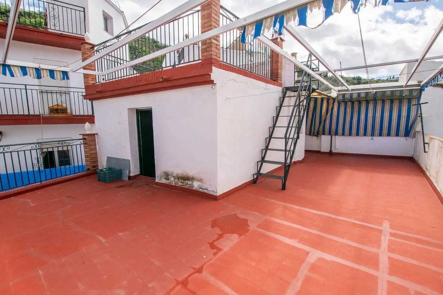 Casa amb terrassa en venda a Árchez, imagen 3