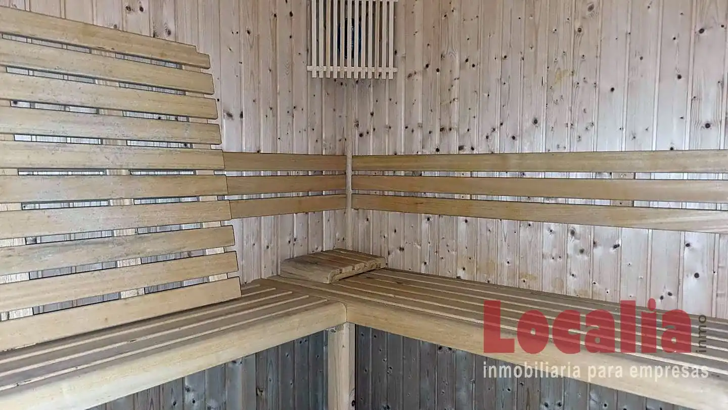 Habitación de Local en venta en Santa Cruz de Bezana