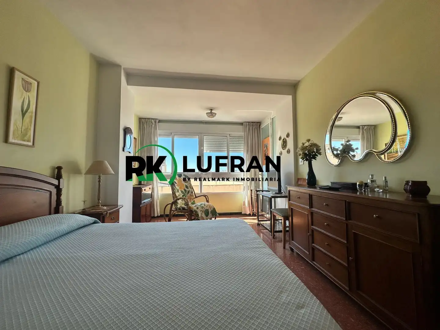 Dormitori de Apartament en venda en Alicante / Alacant amb Terrassa, Moblat i Balcó