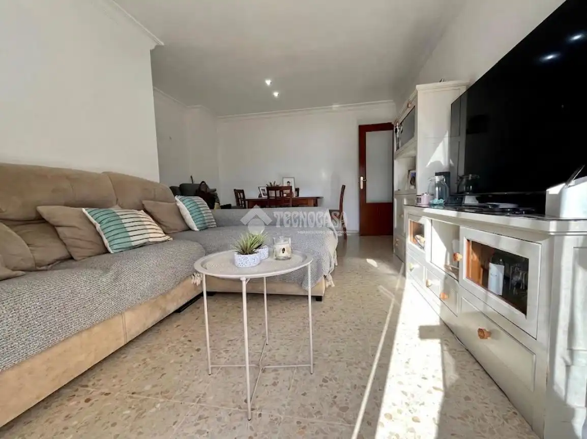 Sala d'estar de Pis en venda en Chiclana de la Frontera amb Moblat