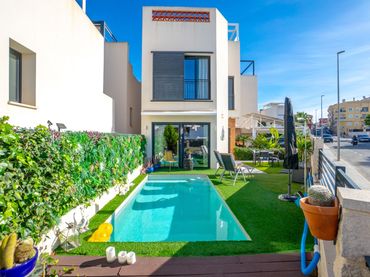 Casa en venta en Benijófar