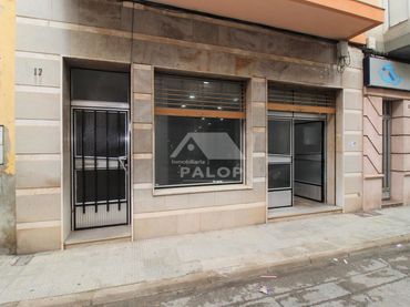 Locale commerciale in affitto a Carcaixent
