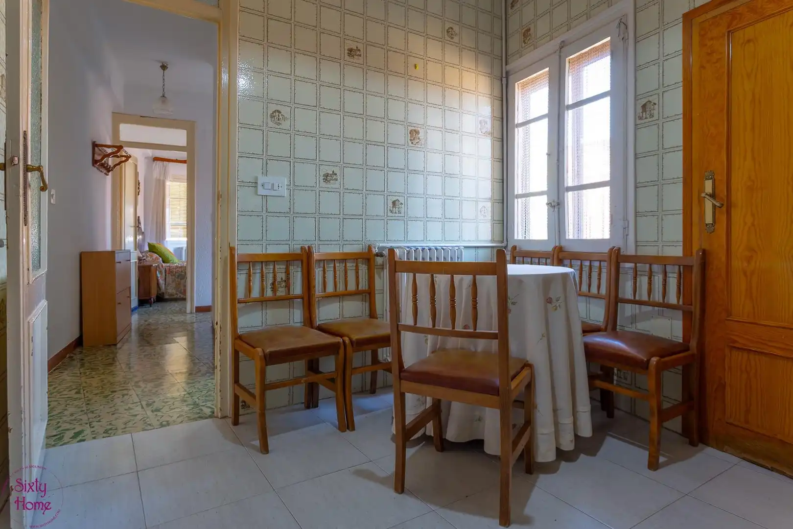 Menjador de Casa o xalet en venda en Andorra (Teruel) amb Jardí privat, Traster i Moblat