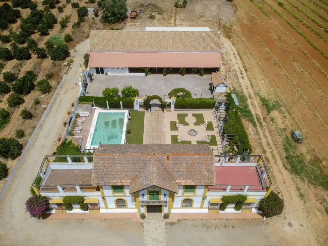 Jardí de Casa o xalet en venda en Espartinas amb Calefacció, Jardí privat i Terrassa