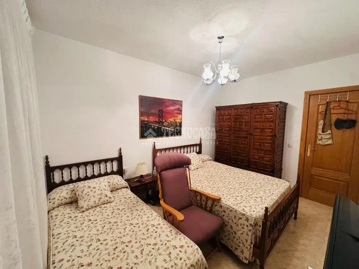 Habitación de Casa o chalet en venta en Escalona con Calefacción, Piscina y Amueblado