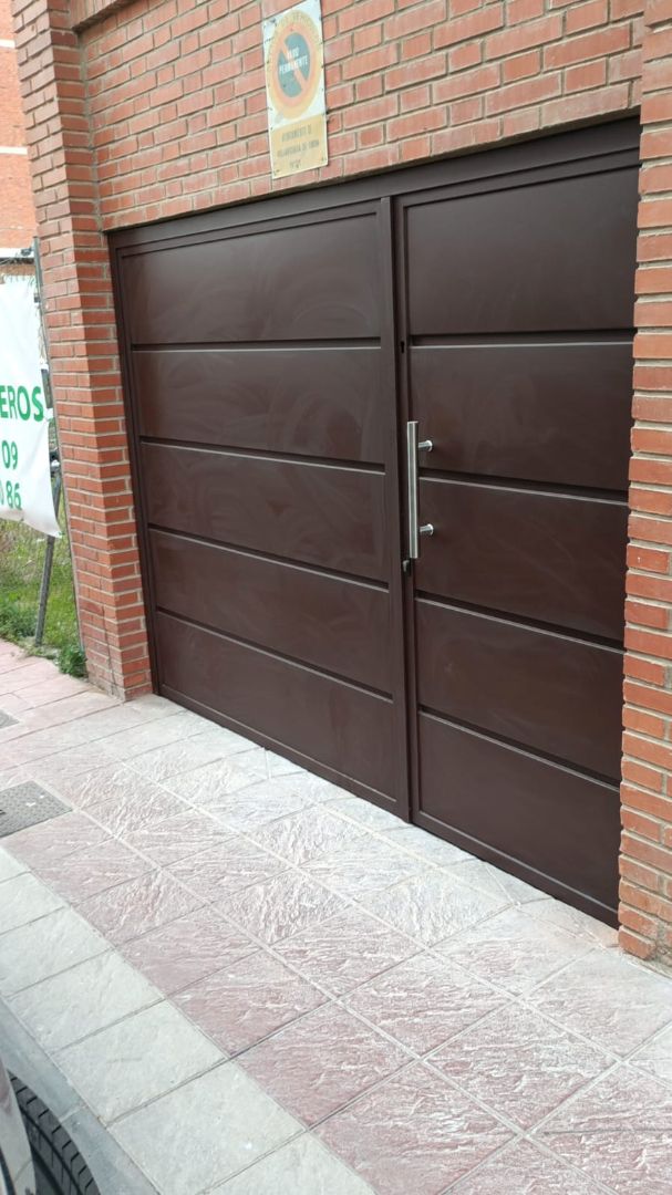 Exterior view of Box room for sale in Villaviciosa de Odón