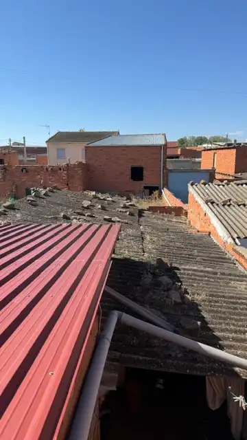 Vista exterior de Casa o xalet en venda en Burganes de Valverde, Zamora