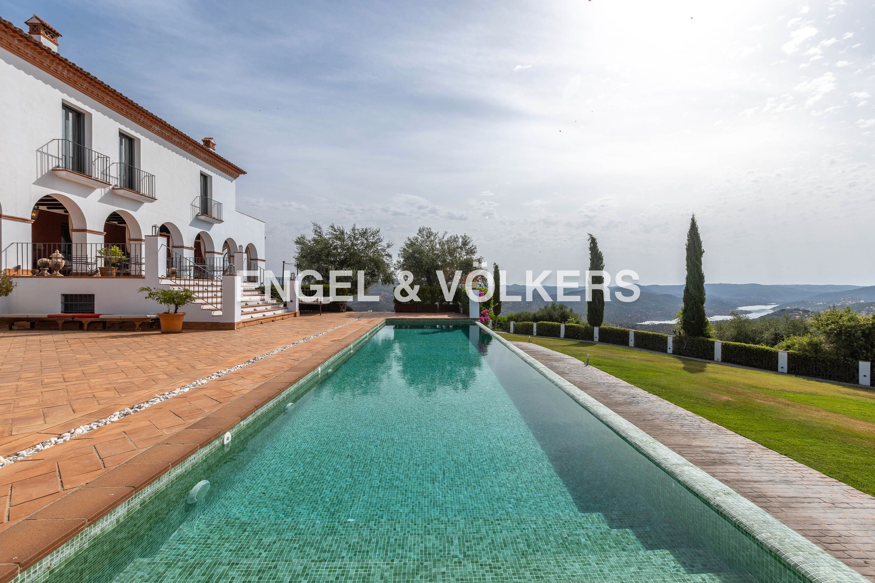 Exterior view of House or chalet for sale in Zufre  with Air Conditioner, Heating and Private garden