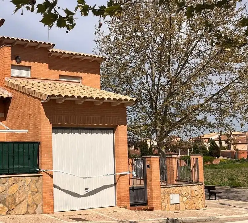 Vista exterior de Casa o chalet en venta en Villaluenga de la Sagra