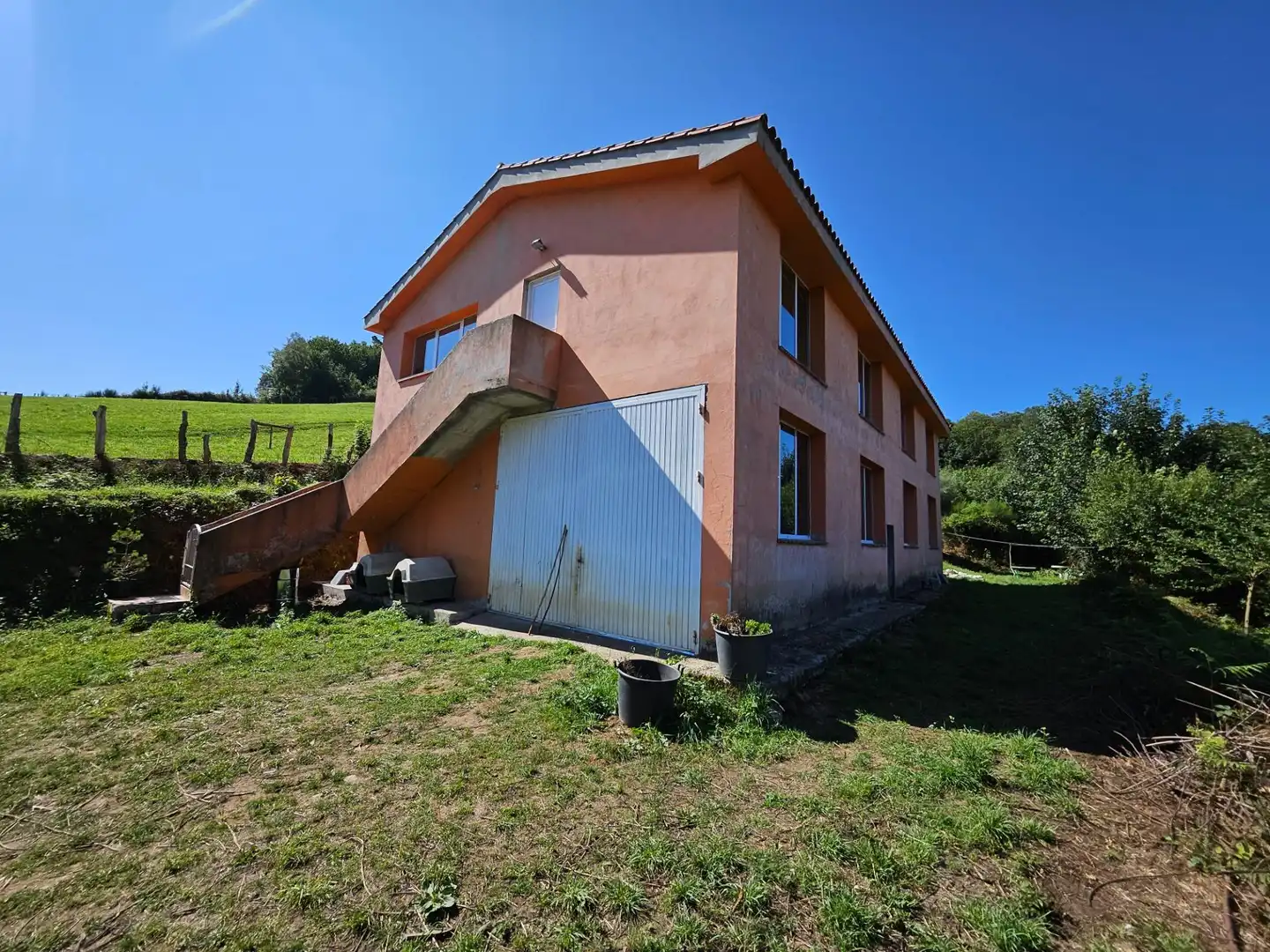 Country homes for sale in Allande