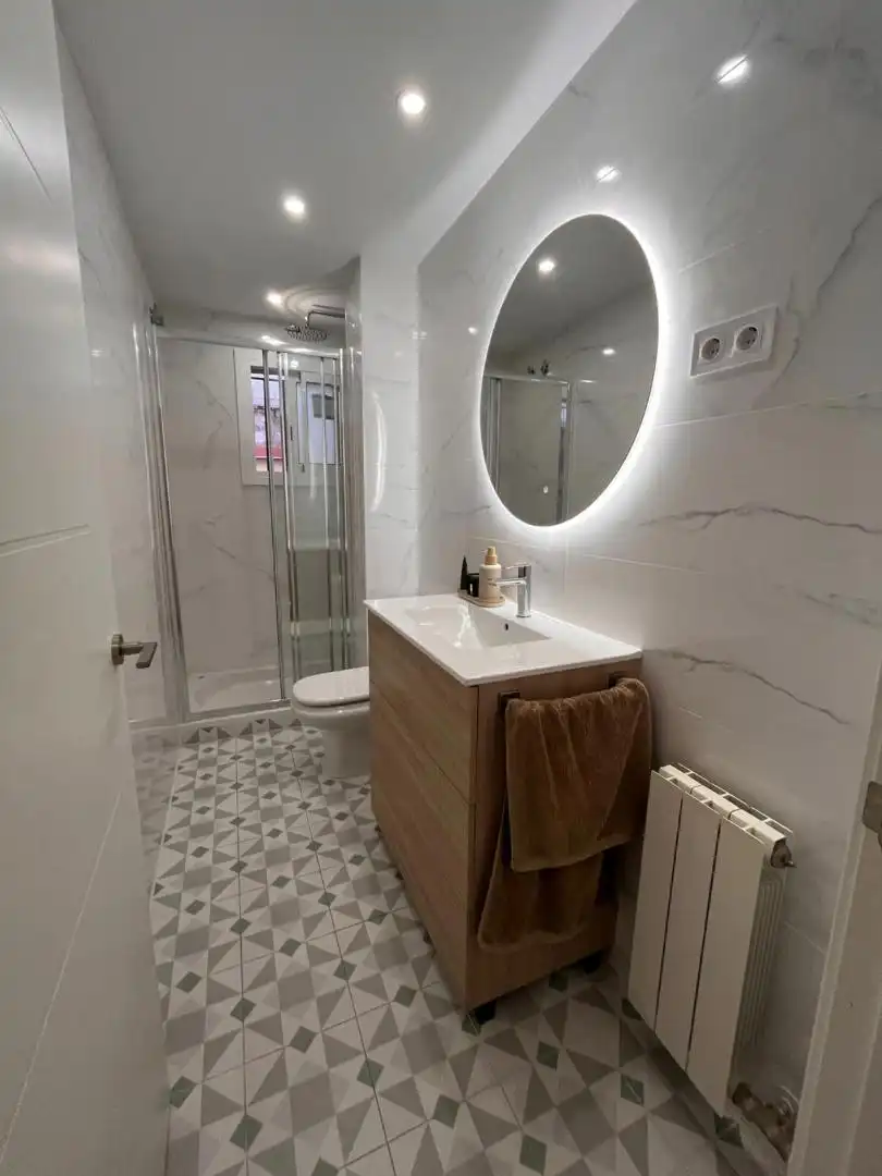 Bathroom of Flat for sale in Sant Joan Despí  with Heating, Terrace and Oven