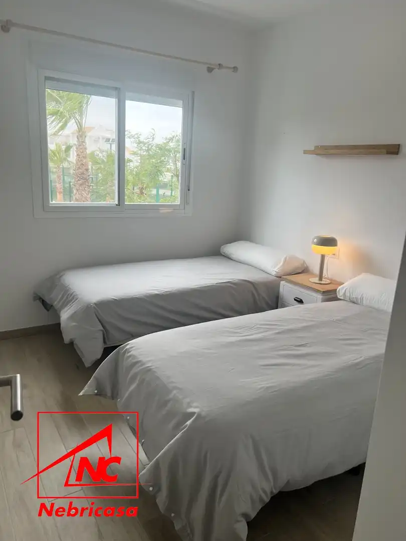 Schlafzimmer von Wohnung zur Miete in Chipiona mit Klimaanlage, Terrasse und Schwimmbad