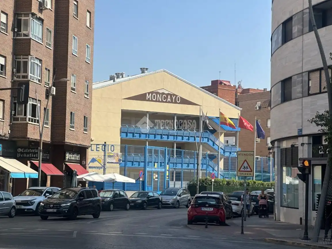 Außenansicht von Wohnung zum Verkauf in Fuenlabrada