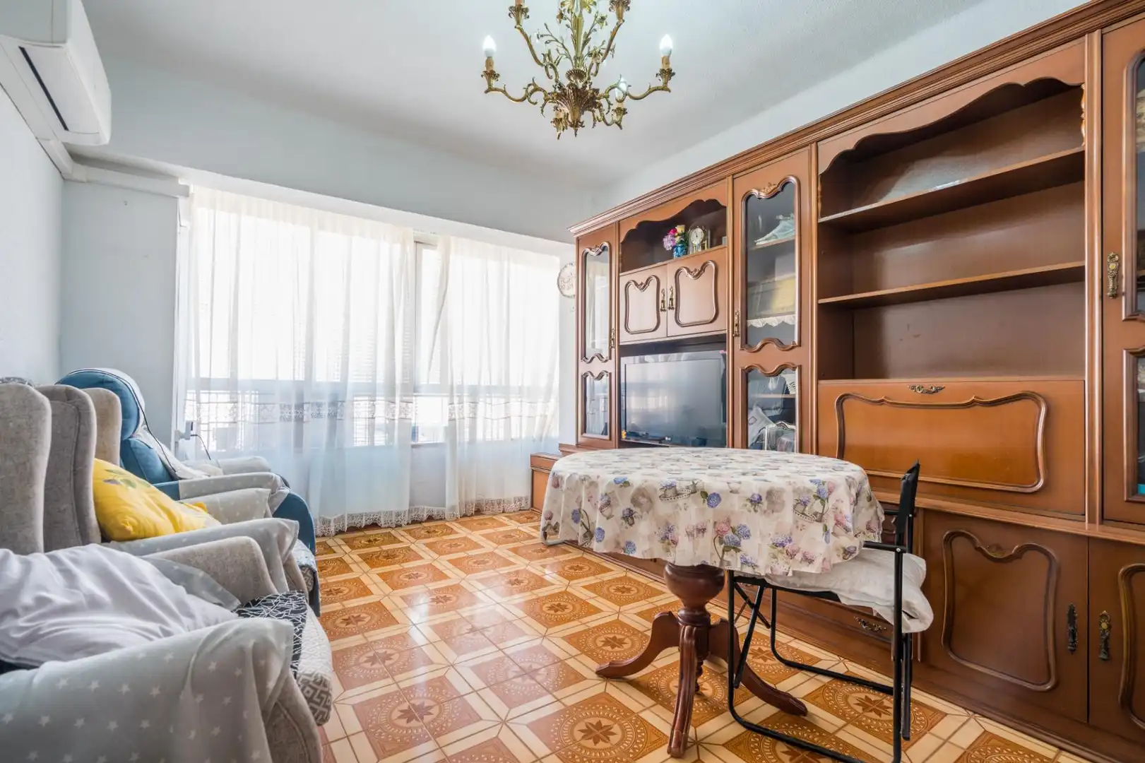 Living room of Apartments for sale in Valencia  with Air Conditioner