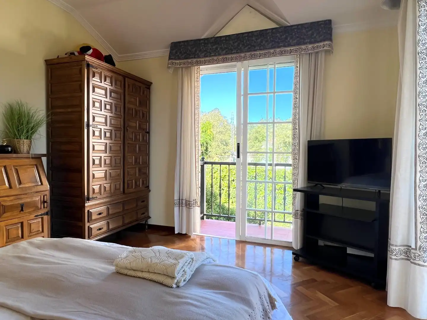 Bedroom of Houses for sale in Bergondo, A Coruña
