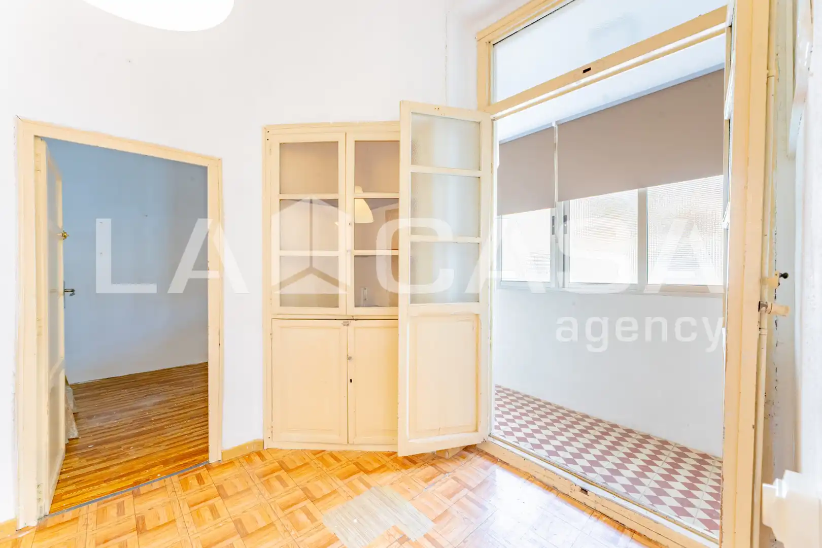 Habitación de Piso en venta en Valencia con Balcón