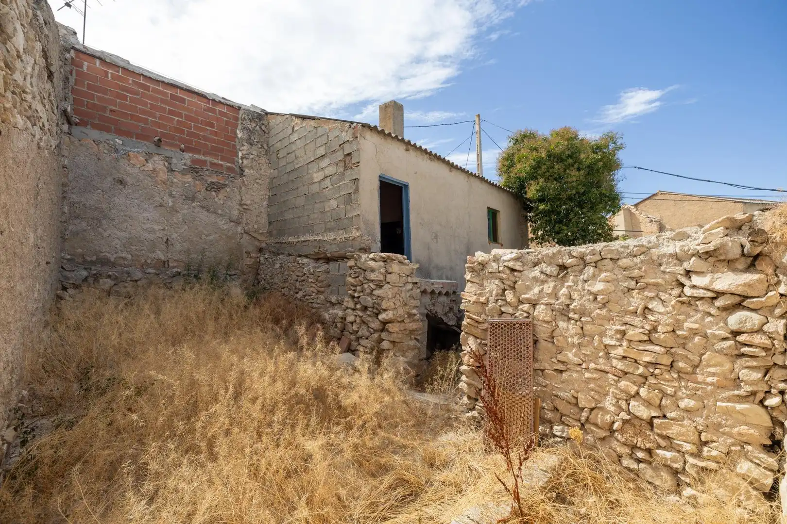 Vista exterior de Casa o xalet en venda en Morelábor amb Traster i Balcó