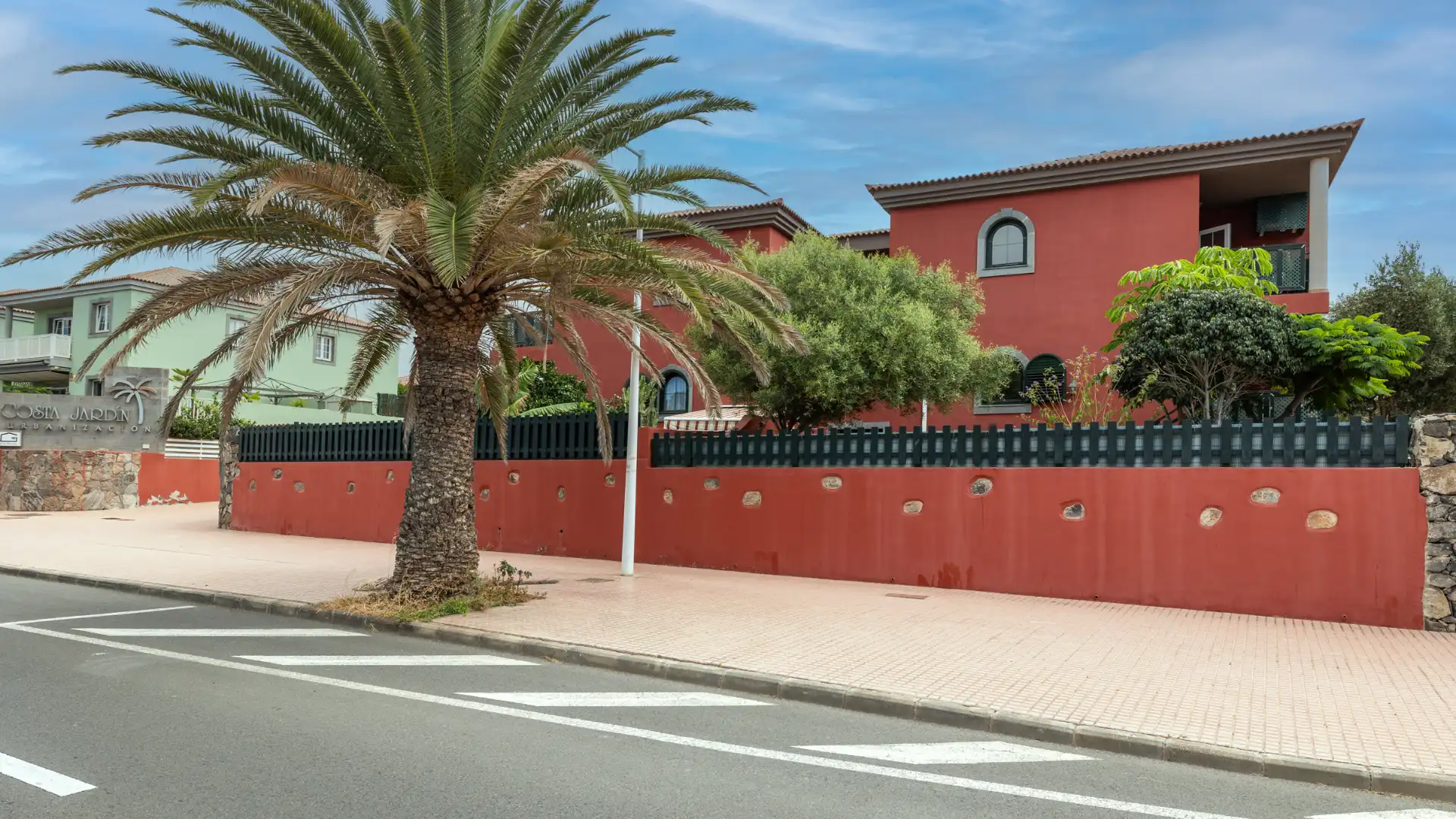 Vista exterior de Dúplex en venta en Telde con Jardín privado, Terraza y Trastero