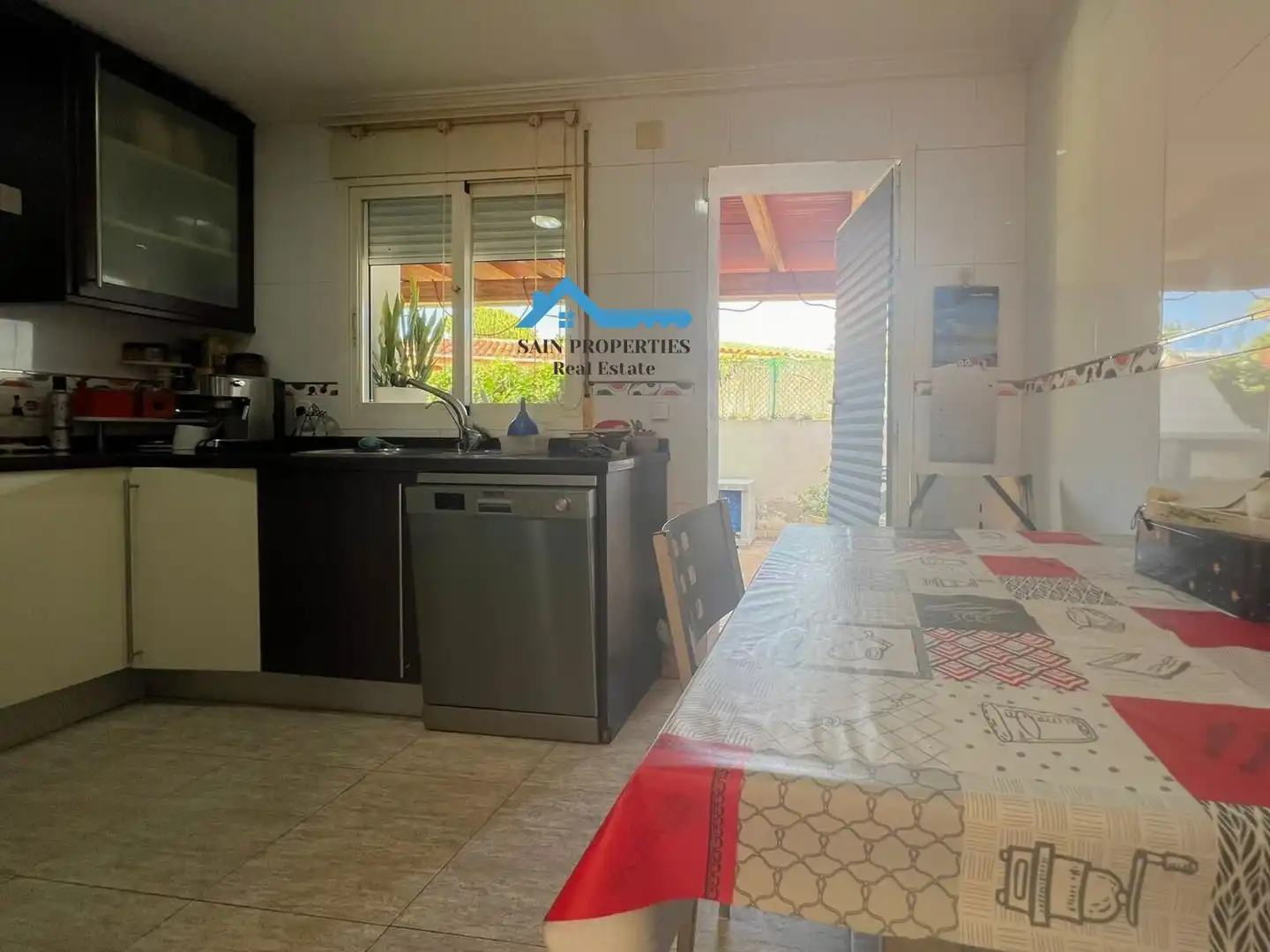 Cocina de Casa o chalet en venta en La Nucia con Aire acondicionado, Jardín privado y Terraza