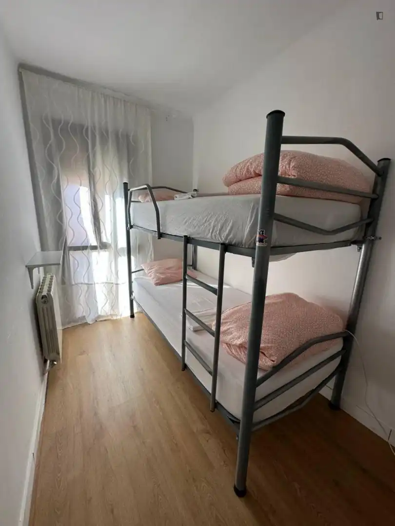 Schlafzimmer von Wohnungen zur untervermieten in Badalona mit Heizung, Möbliert und Internet
