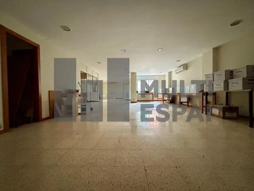 Büro zur Miete in Barcelona mit Klimaanlage und Terrasse