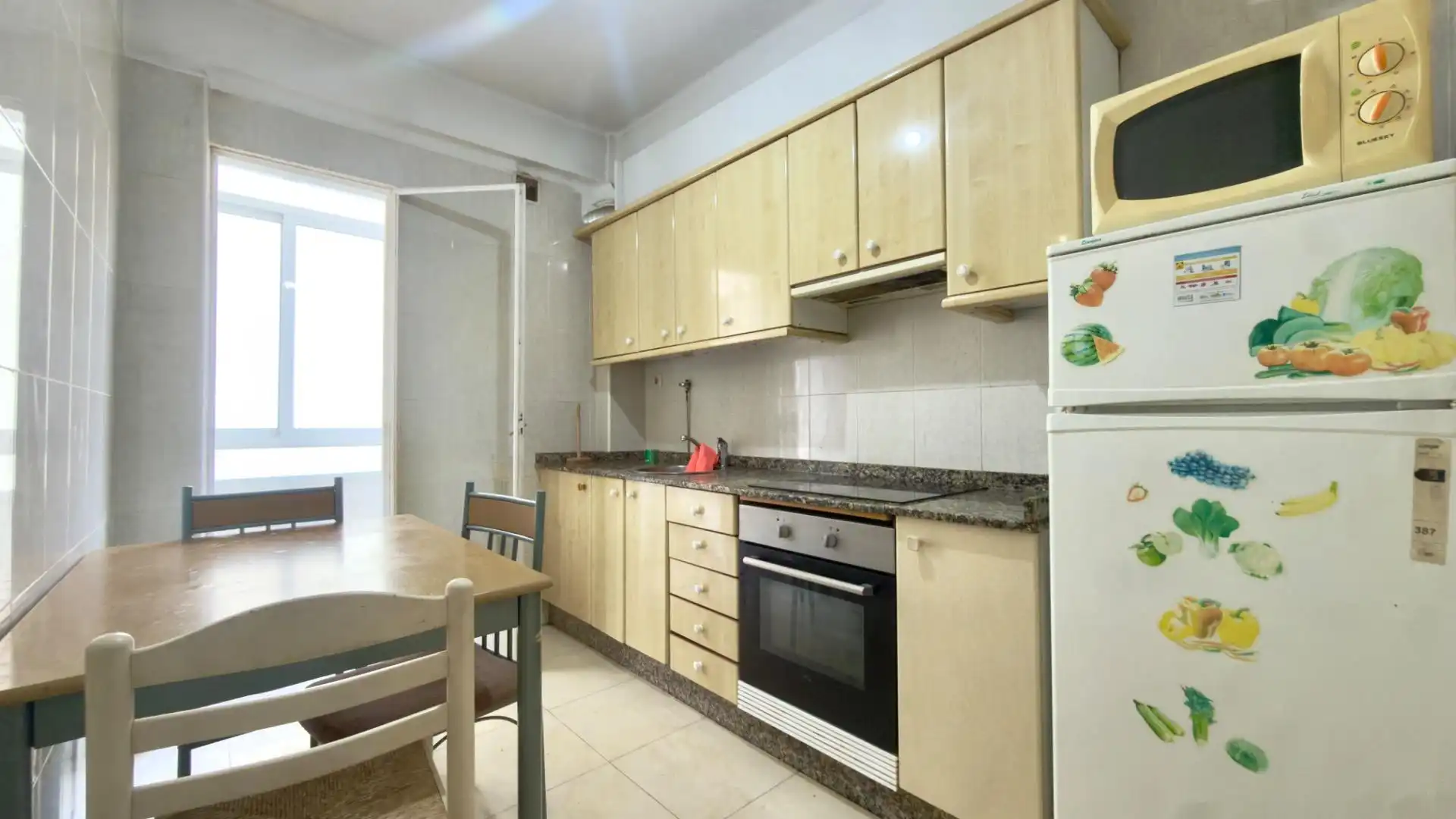 Kitchen of Flat for rent in Universidad
