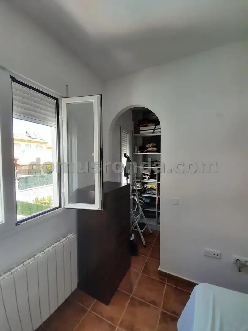 Casa adosada en venta en Montejaque con Calefacción y Piscina