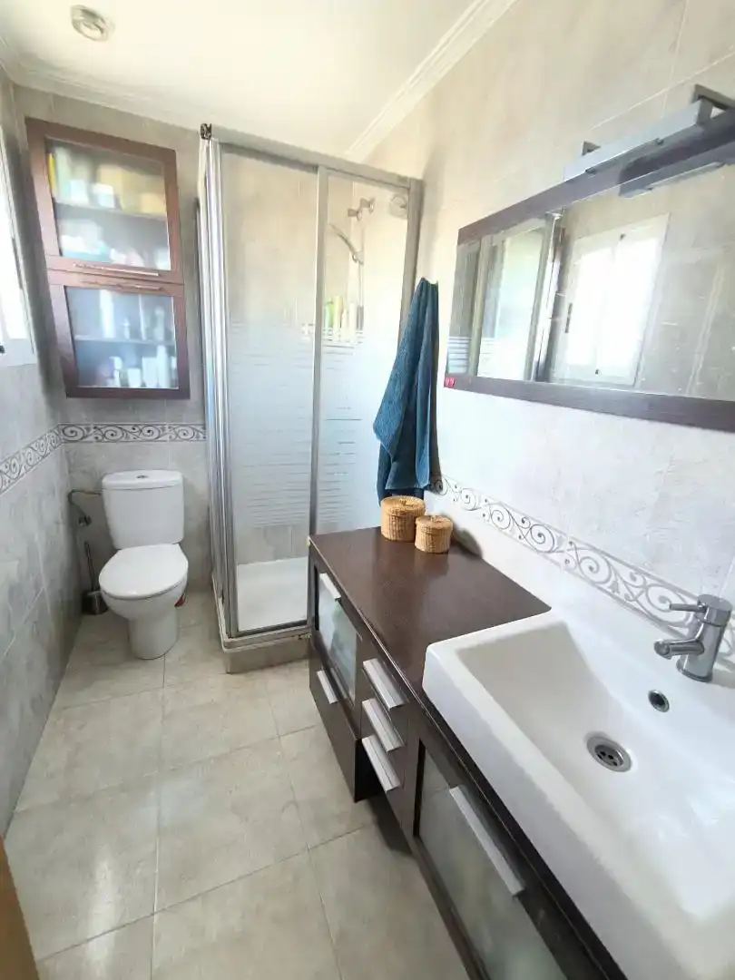 Baño de Piso en venta en Almoradí con Aire acondicionado