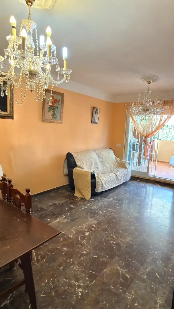 Sala d'estar de Pis en venda en Fuengirola amb Aire condicionat, Calefacció i Terrassa