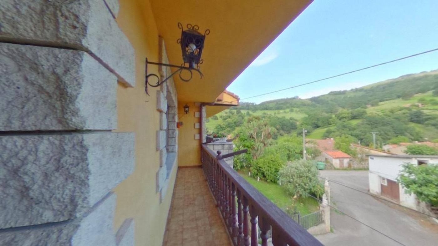 Balcony of House or chalet for sale in Puente Viesgo  with Heating, Private garden and Parquet flooring