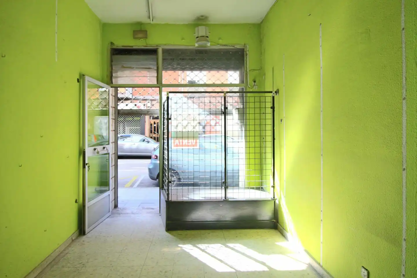 Business premises for sale in Carreño Miranda 56, imagen 9