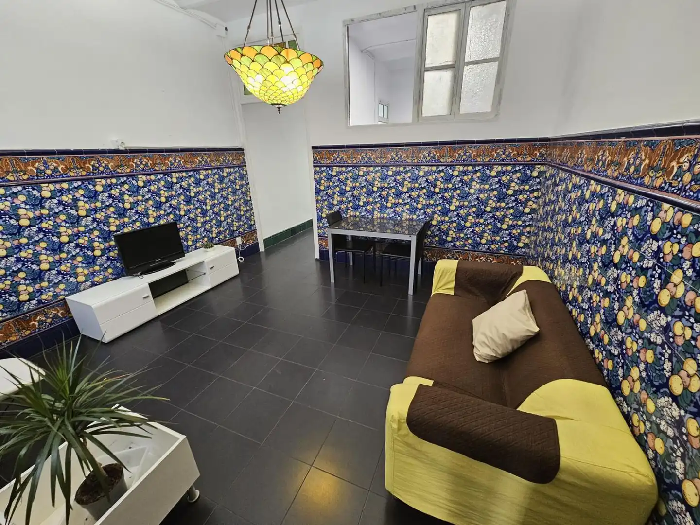 Sala d'estar de Pis de lloguer en Castellón de la Plana / Castelló de la Plana amb Moblat i Balcó