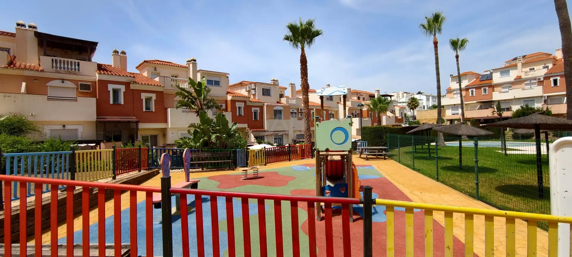 Vista exterior de Piso en venta en Rincón de la Victoria con Aire acondicionado, Calefacción y Terraza
