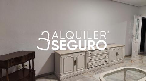 Photo 3 of Flat to rent in Ollerías, Sta. Marina - San Andrés - San Pablo - San Lorenzo, Córdoba