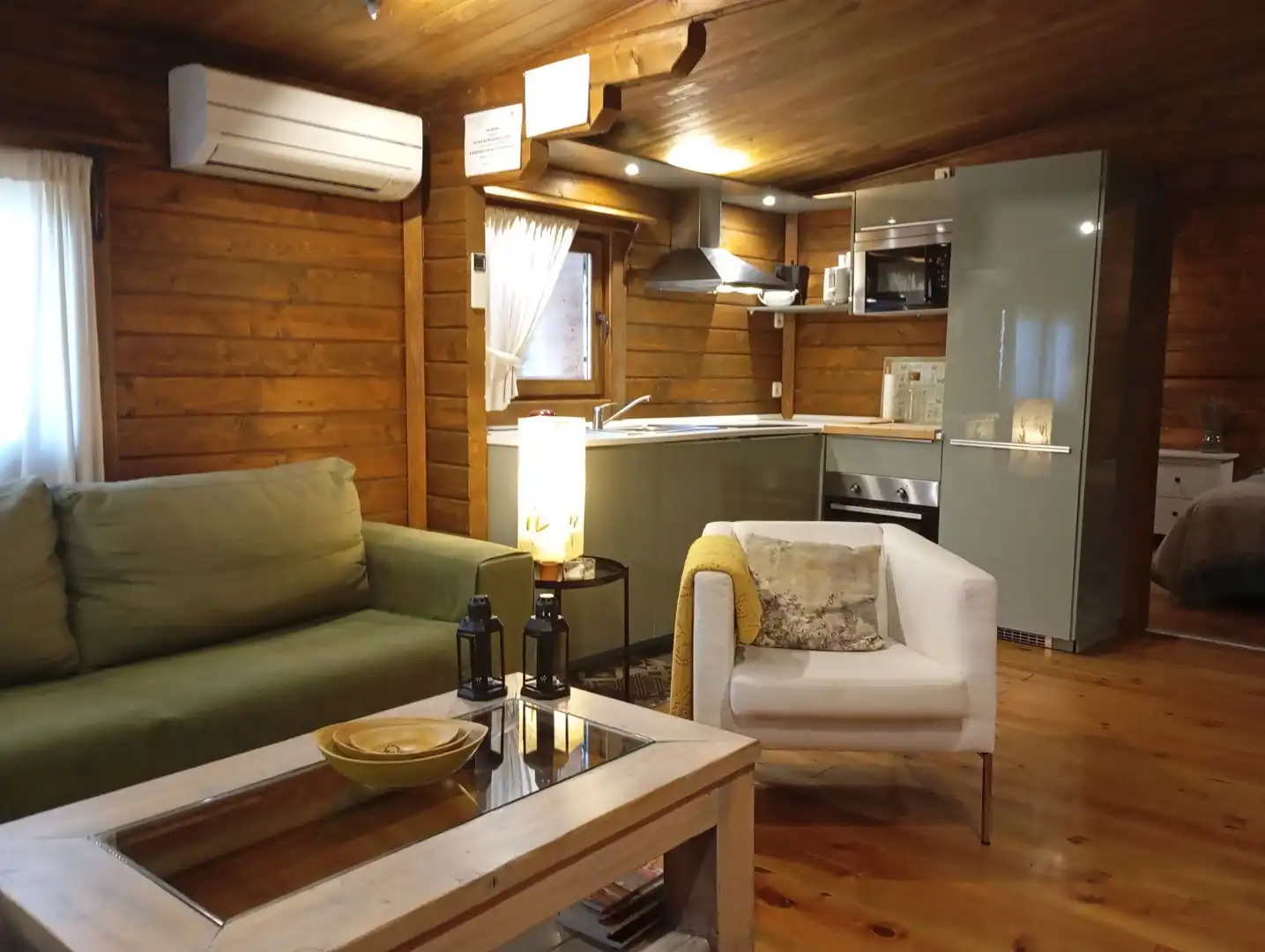 Sala d'estar de Casa o xalet en venda en Robledo de Chavela amb Aire condicionat, Calefacció i Jardí privat