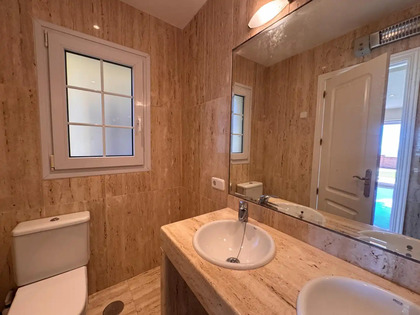 Bathroom of Houses for sale in Benalmádena  with Air Conditioner, Heating and Private garden