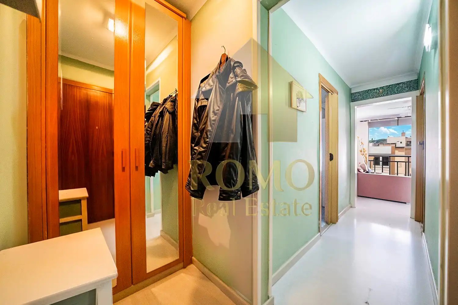 Schlafzimmer von Dachboden zum Verkauf in Barberà del Vallès mit Terrasse und Balkon