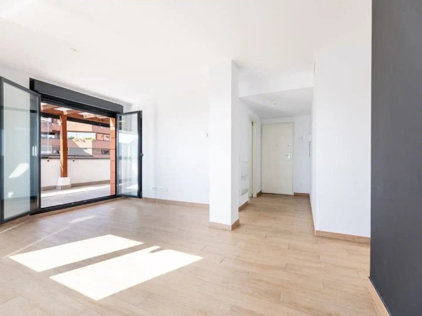 Flat for sale in  Madrid Capital  with Air Conditioner, Terrace and Storage room