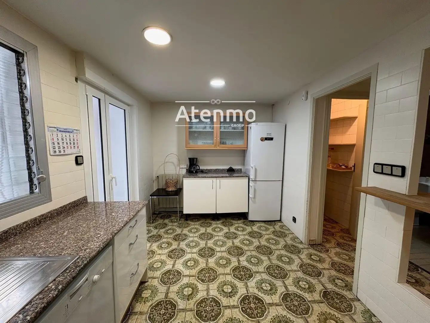 Cocina de Piso en venta en Barcelona con Calefacción, Jardín privado y Terraza