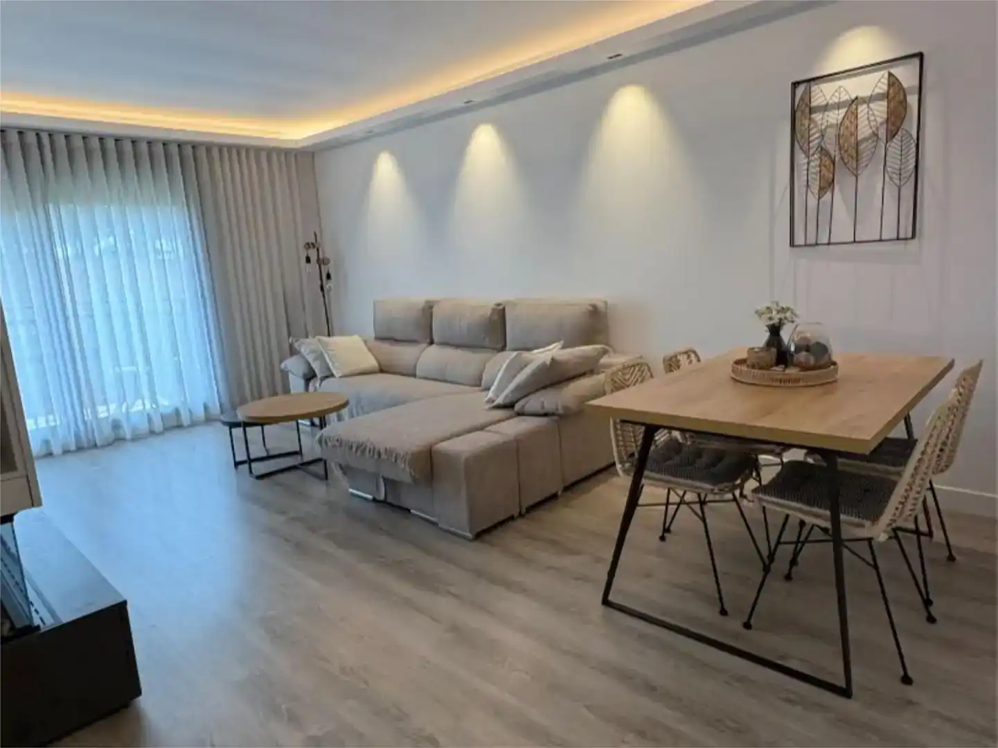 Living room of Flat for sale in Sabadell  with Air Conditioner and Swimming Pool