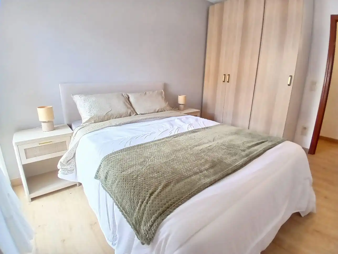 Schlafzimmer von Wohnung zur Miete in La Almunia de Doña Godina  mit Heizung, Parkett und Terrasse