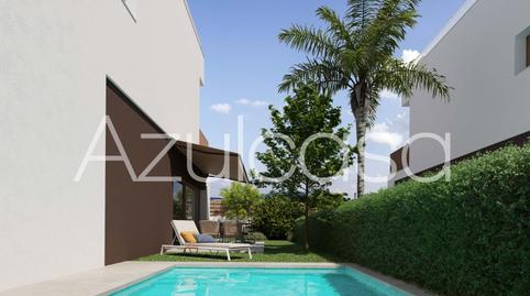 Foto 3 de Casa o xalet en venda a Calle Irlanda, La Marina, Alicante